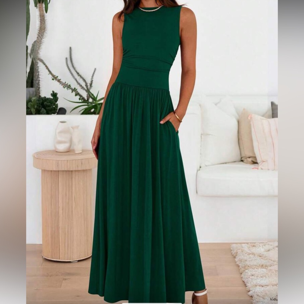 Elegant Green Sleeveless Maxi Dress